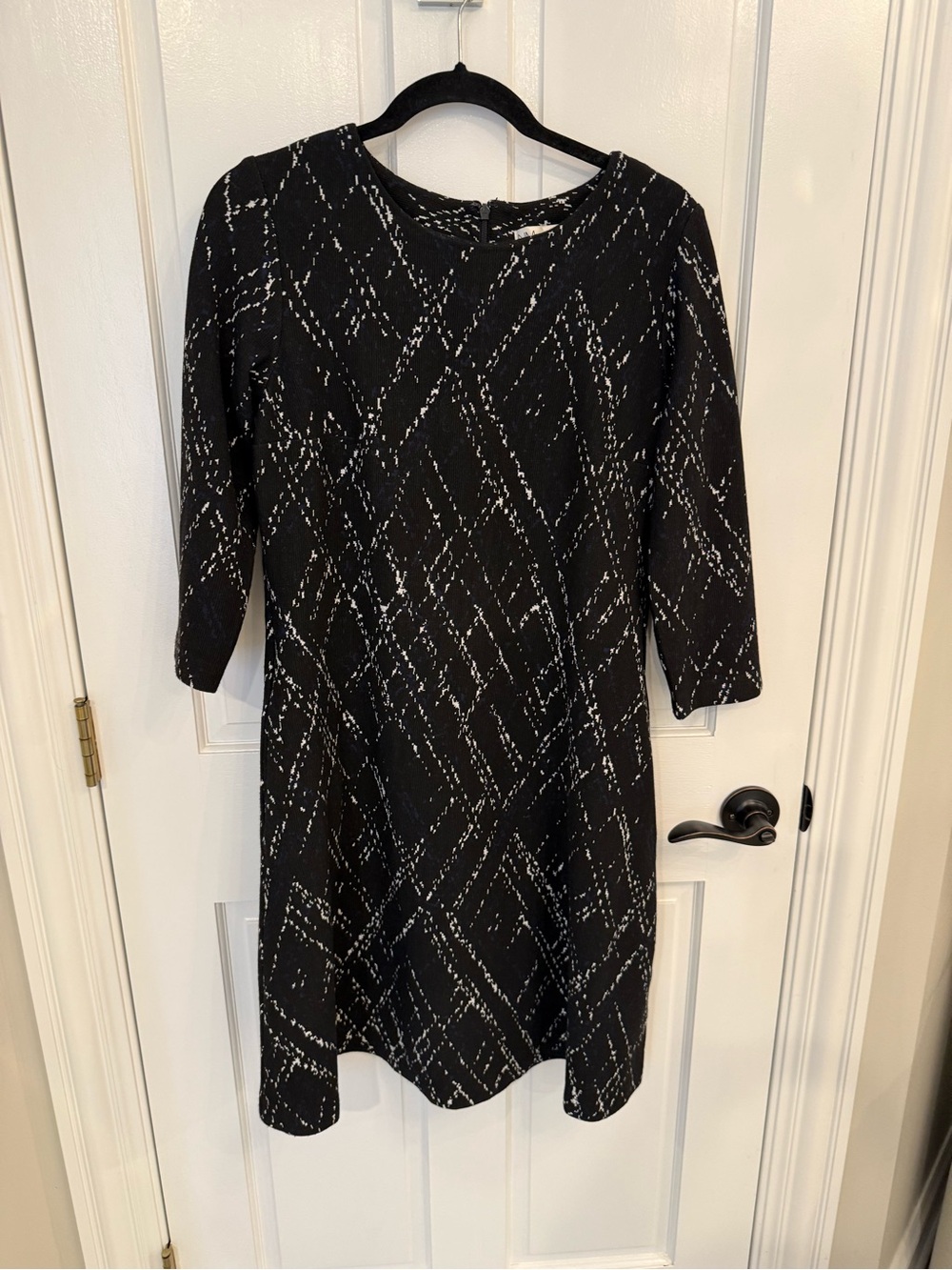 Neiman Marcus Black and White Patterned Women’s Dress